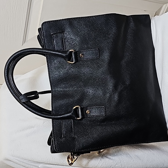 Michael Kors Large Hamilton Saffiano Bag - Picture 4 of 15